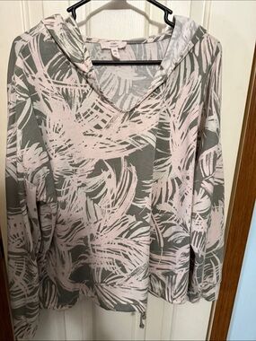 Como Vintage Pink and Gray Palm-Print Hooded Pullover